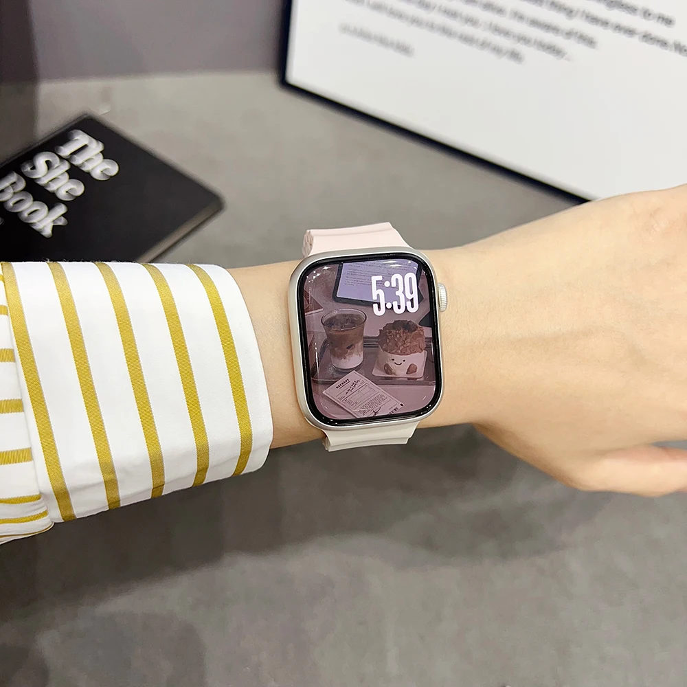 Pasek Ocean do Apple Watch 10 9 8 Ultra Band 46 mm 45 mm 49 mm 44 mm 41/42 mm Sportowa silikonowa bransoletka magnetyczna iWatch Series se 7 6