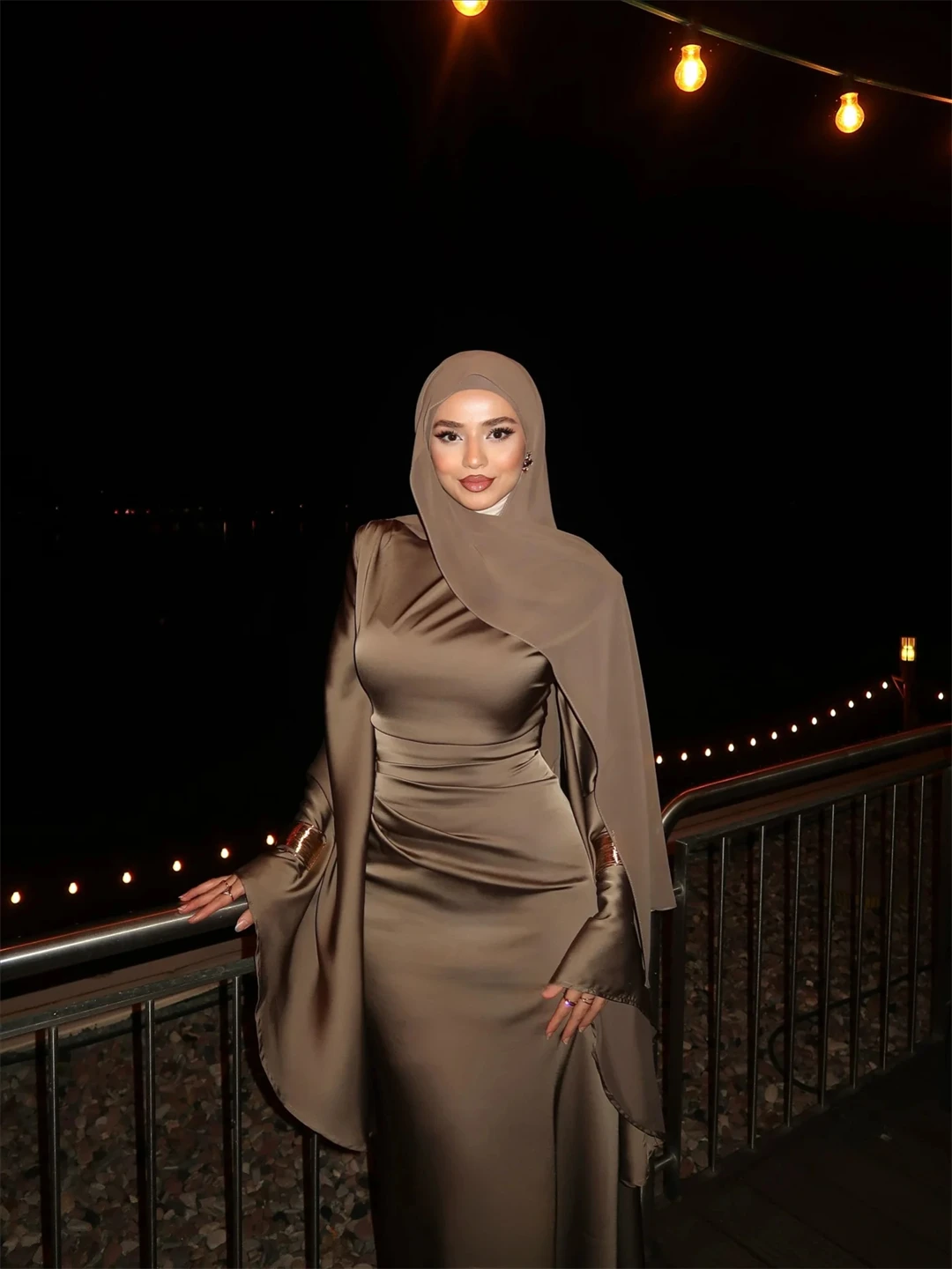 فساتين مناسبة مخصصة من Vows Line 2025 فساتين حفلات أنيقة للنساء فستان سهرة فاخر 2025 رداء سهرة برقبة دائرية