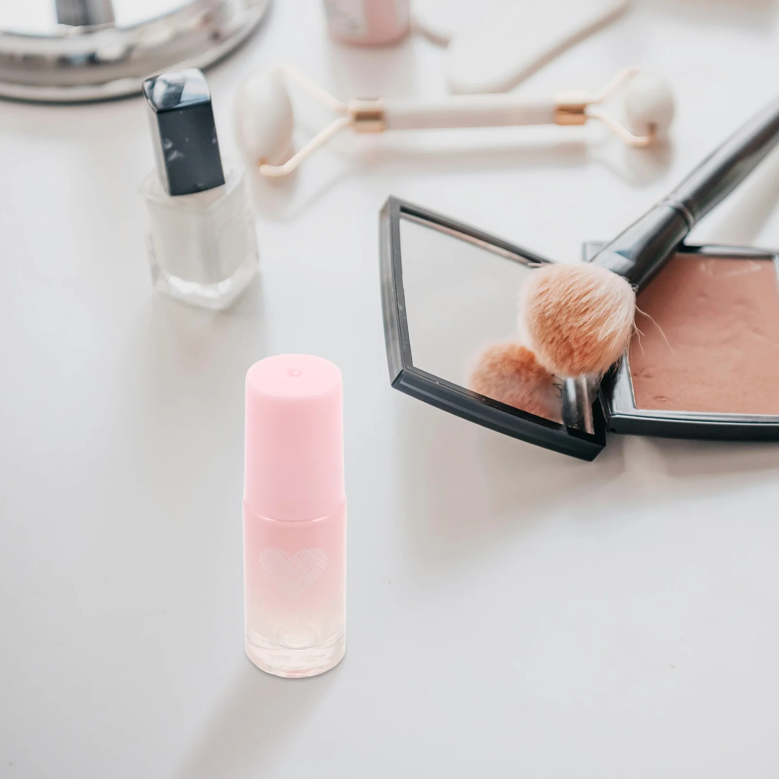 

5Ml Heart Shaped Pastel Pink Rollerball Bottle for Essential Oil Perfume Refillable Portable Glass Container Travel Scent