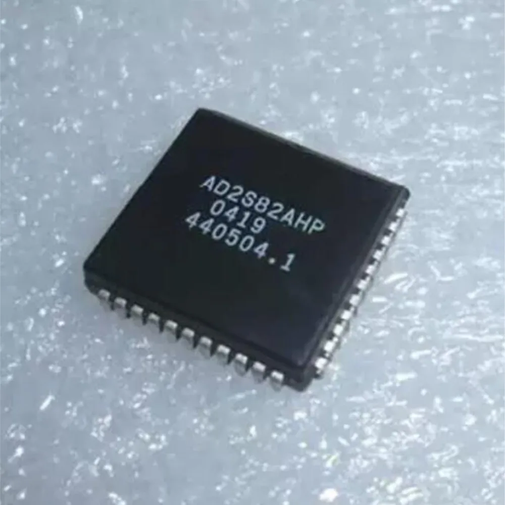 AD2S82AHP    AD2S82AHPZ   AD2S82    PLCC44    (Product quantity: 10 pieces)