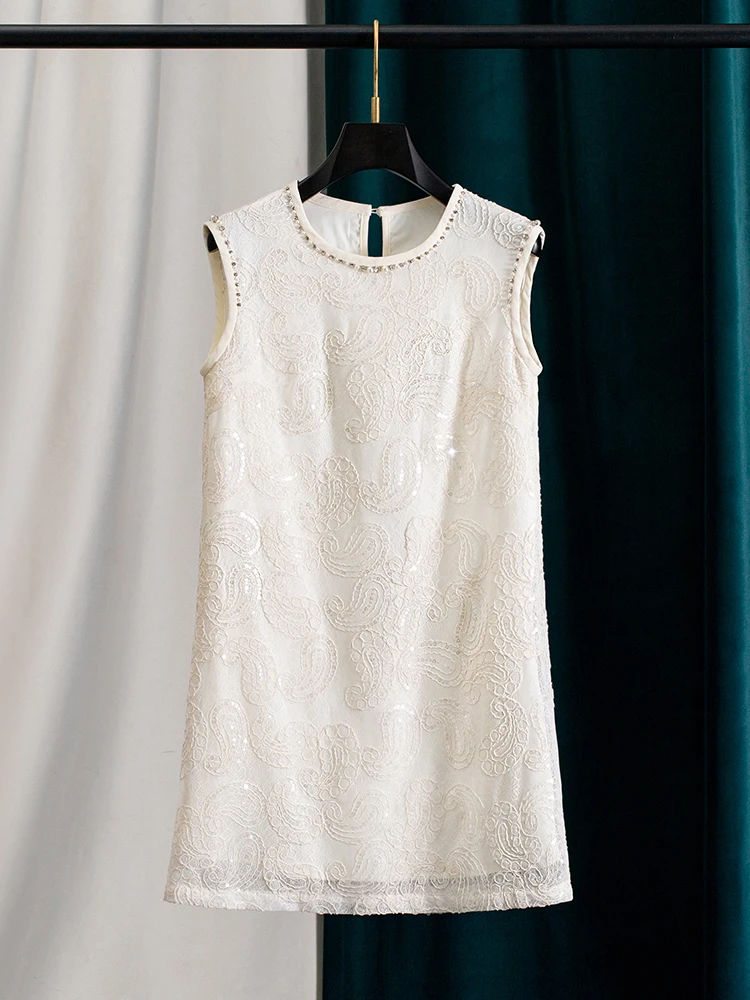فستان صيفي فرنسي أنيق للصناعة الثقيلة مطرز بالترتر ورقبة دائرية بدون أكمام فستان قصير فضفاض مستقيم من الدانتيل للنساء
