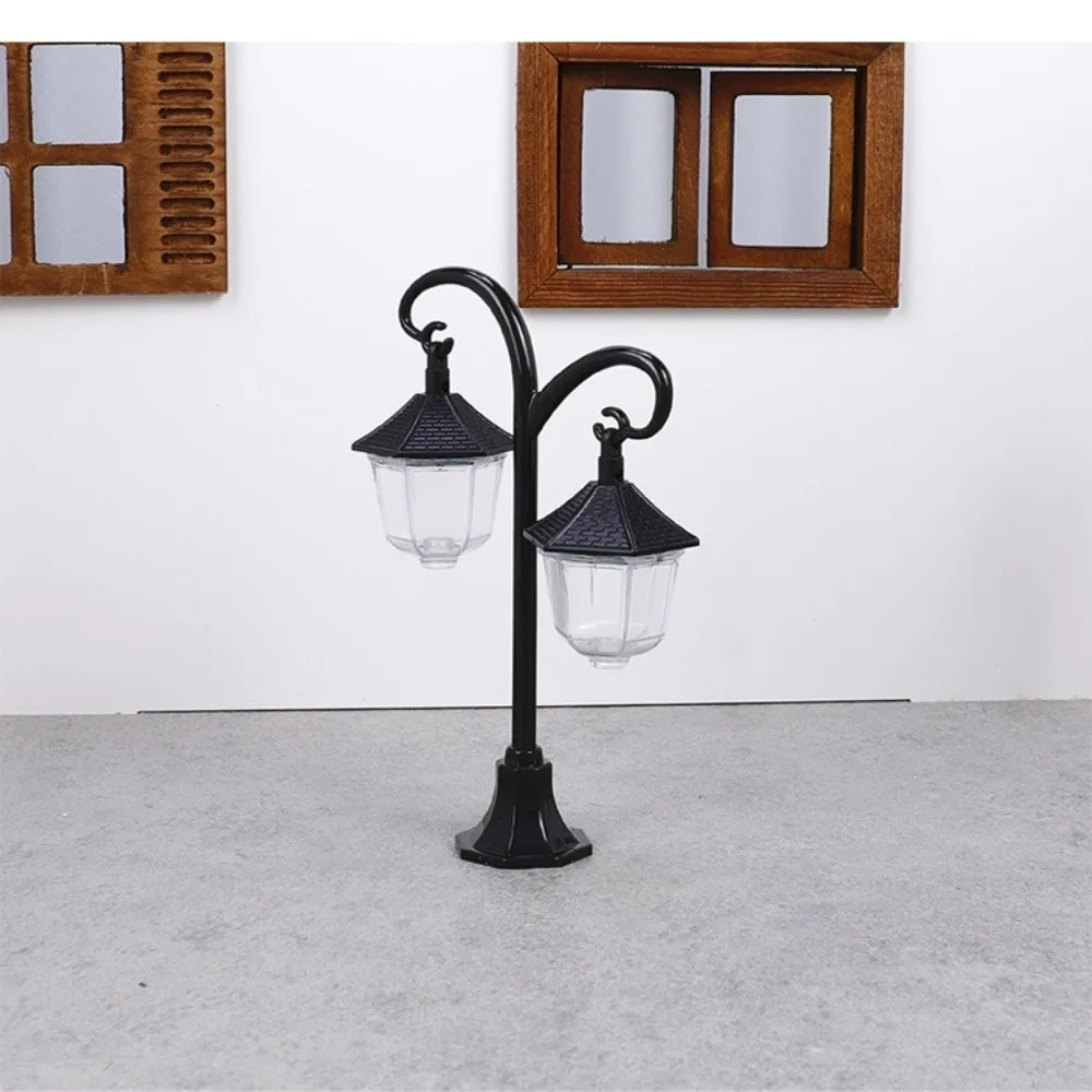 الرجعية نمط مصباح الشارع الصغير حجم مصغر لتقوم بها بنفسك نموذج دمية الملحقات طاولة الرمل 1/12 مقياس اللعب منزل اللعب الجدول نموذج #2