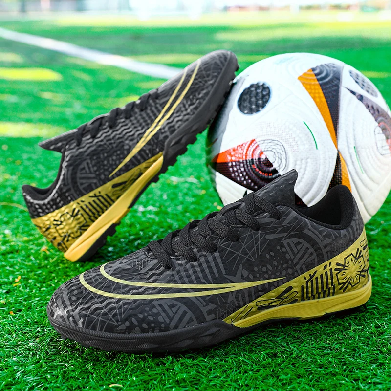 Autumn Hot Selling Lightweight Support Adult Football Shoes Comforta Fit Foot Protection Sports Shoes Trendy Durable Nail Shoes