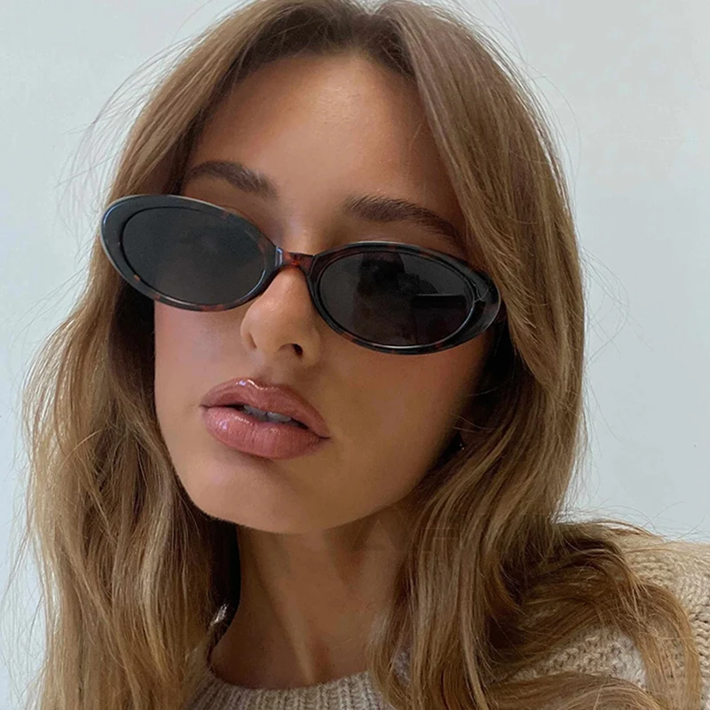 Vintage Small Oval Sunglasses Women Men Rivets Shades Fashion Luxury Sun Glasses uv400 Retro Brand Female Sunglasses Oculus