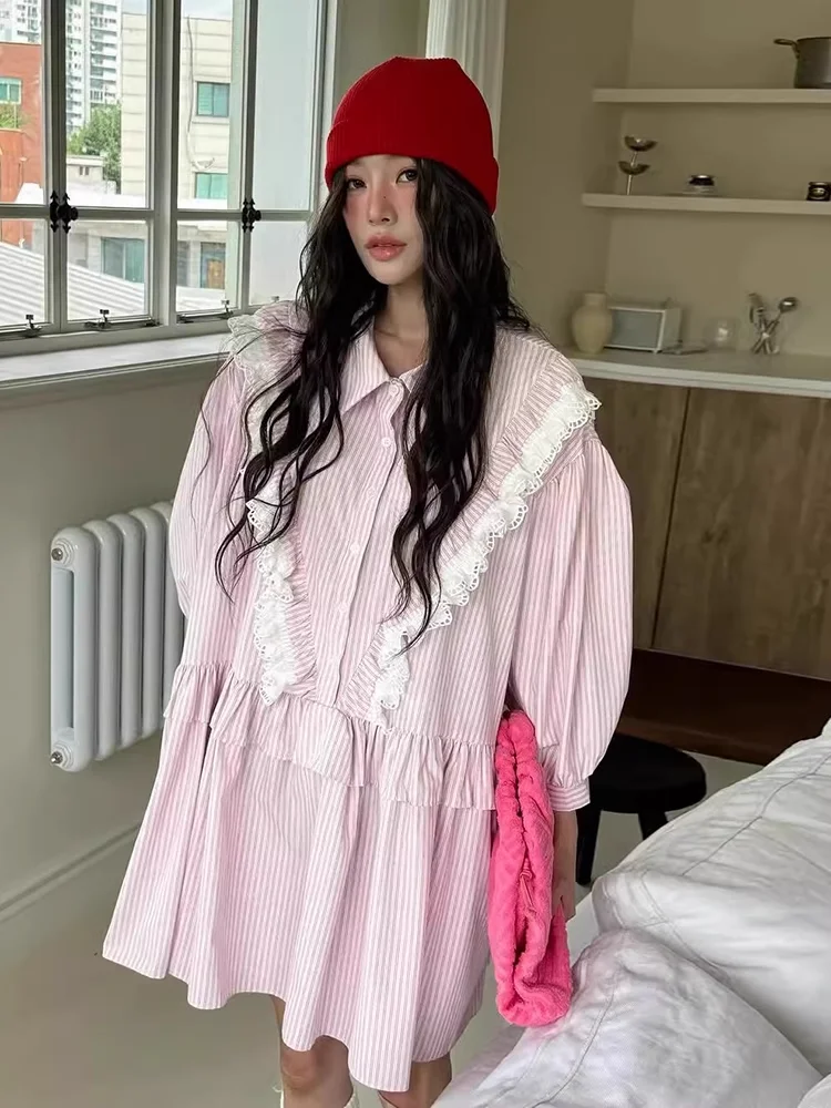 สไตล์เกาหลี Spliced Lace Ruffle ลายเสื้อเชิ้ตผู้หญิงฤดูใบไม้ผลิหวานหลวมโคมไฟแขนสั้นเดรสแฟชั่น Ins