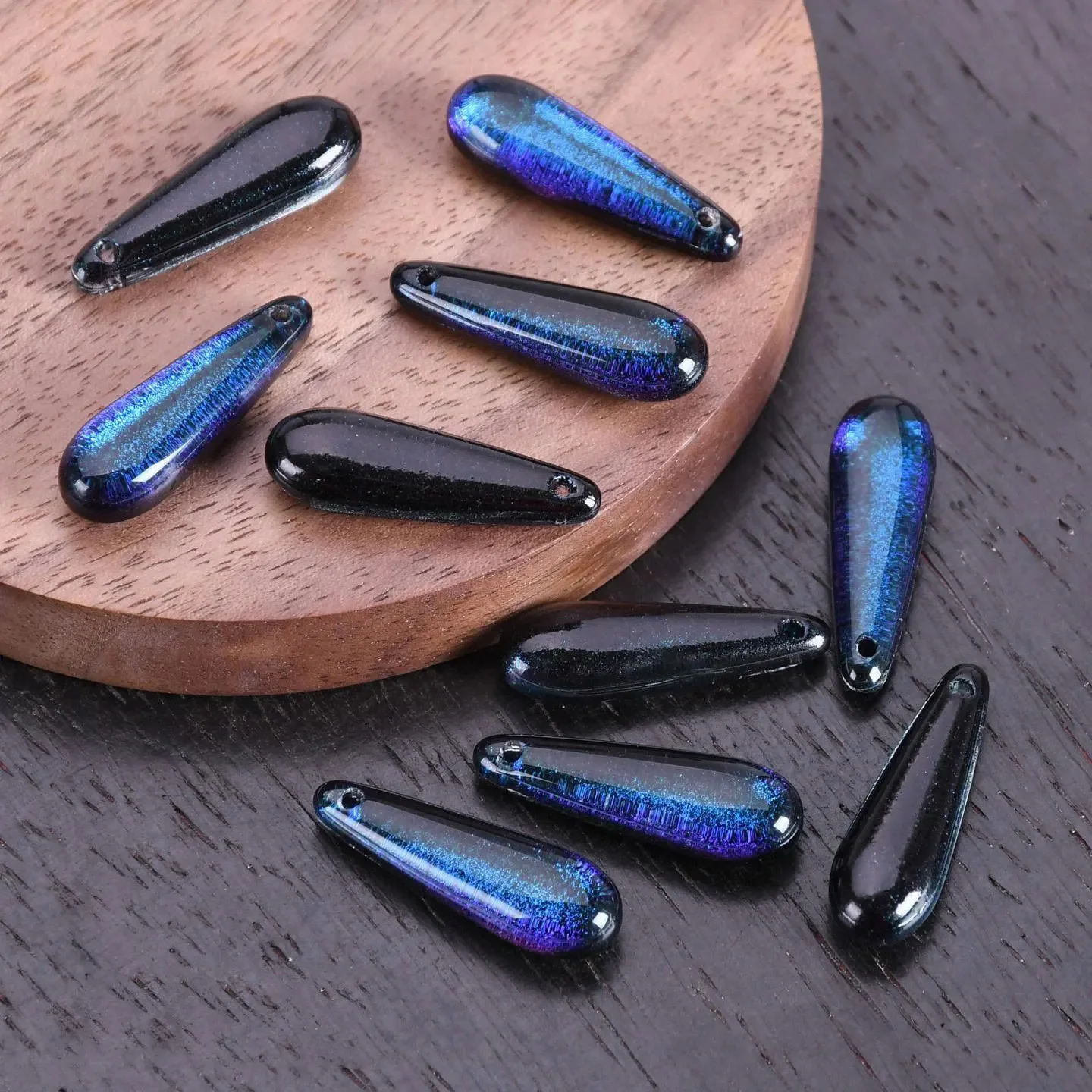 10 Stück 22 x 7 mm lange tropfenförmige Kristallglasplatte, gebohrte Anhänger, lose Perlen für Schmuckherstellung, DIY-Ohrring-Ergebnisse – Detail 5