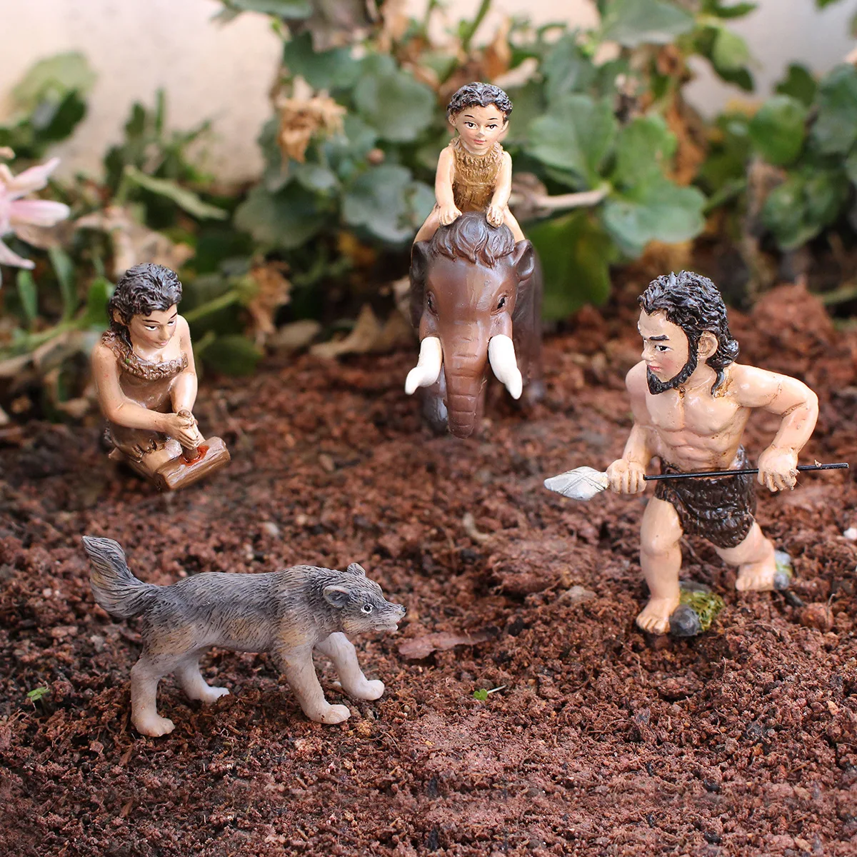 ‌4pcs/set Handmade Resin Caveman Statue - Realistic Stone Age Decor for Fairy Garden‌