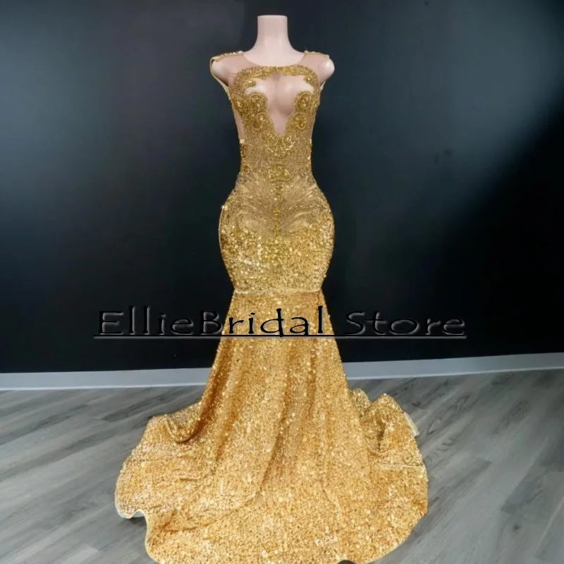 Abiti da ballo in oro di lusso 2025 Abiti da sera a sirena con strass e paillettes Scoop robe soirée Abito da festa lungo personalizzato