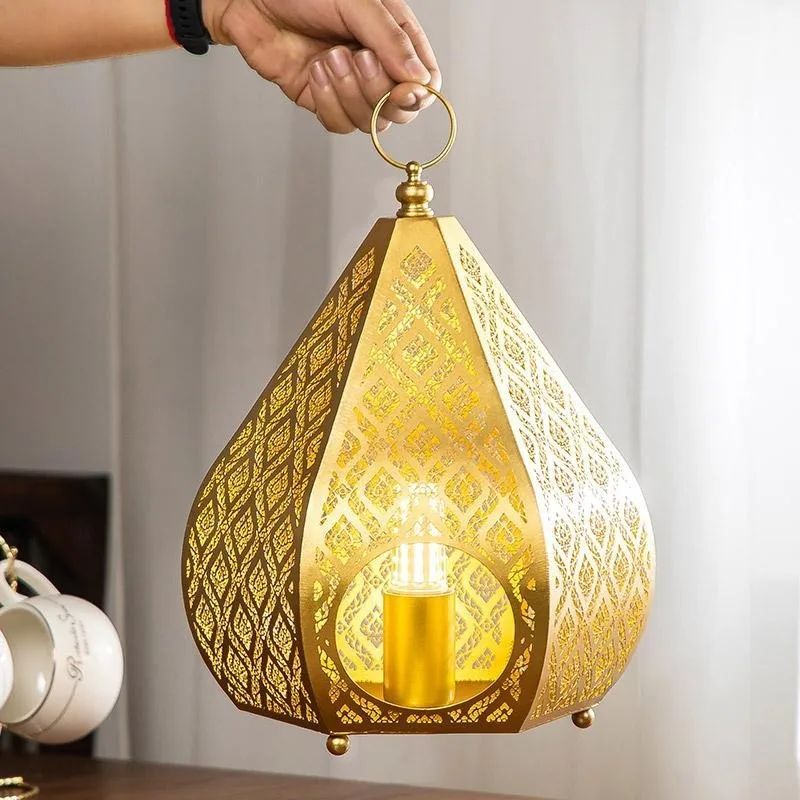 Wrought iron desk lamp, bedroom bedside lamp, creative and simple South East Asia style, modern personality, romantic