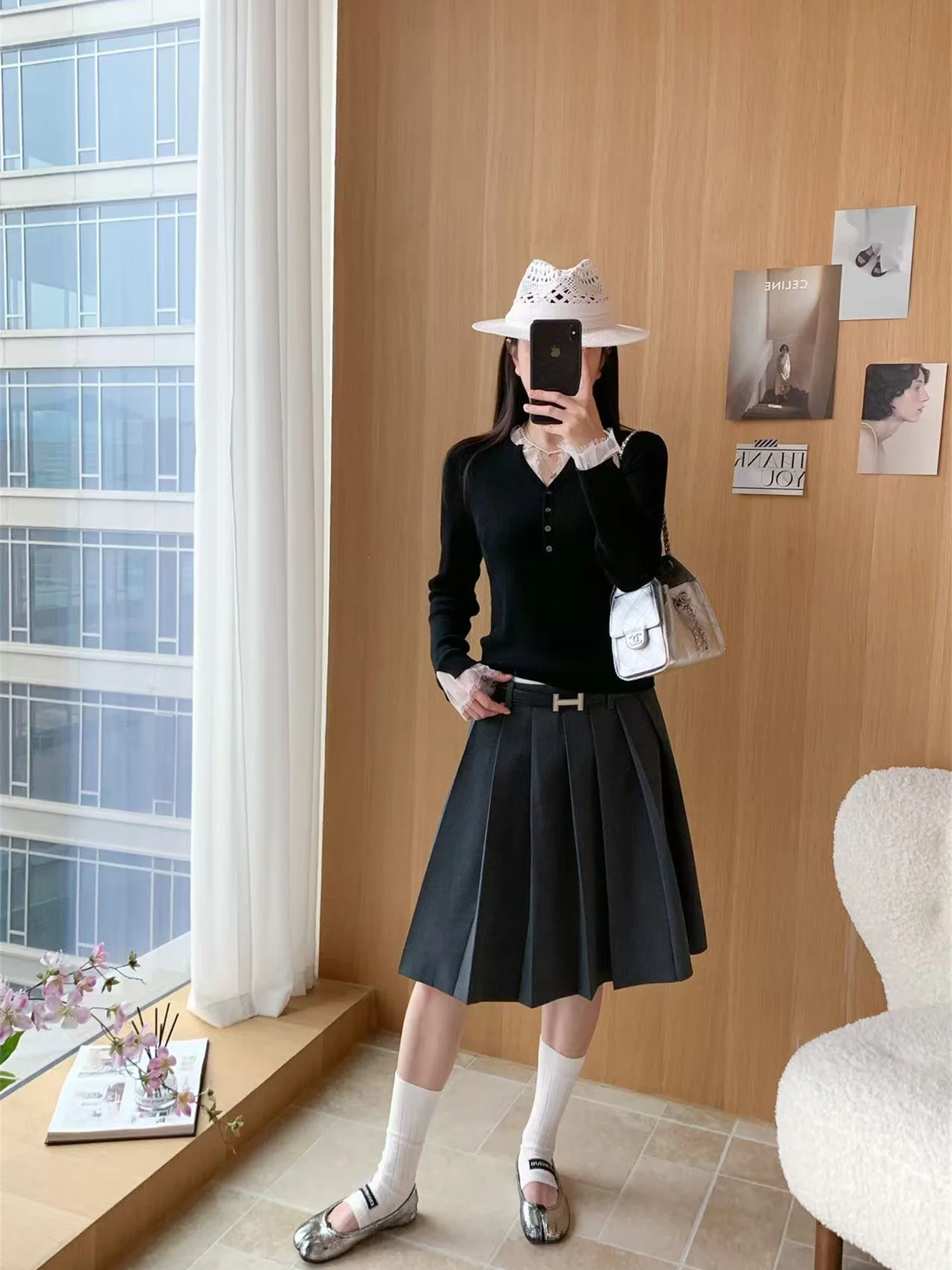 

Flipped Women's Artistic Detail Early Spring Lace Knitted Woolen Henry Collar Long Sleeve V-Neck Pullover French Style Slim Fit