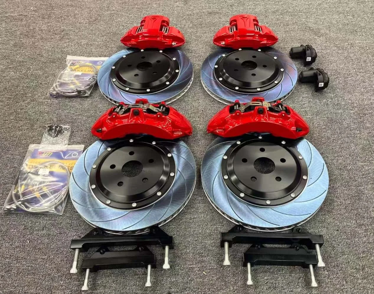 فرامل عالية الأداء بستة مكابس وأربعة مكابس CTSV6 F40 لشاكر الحصان الكهربائي Mondeo Explorer Sharp Ranger