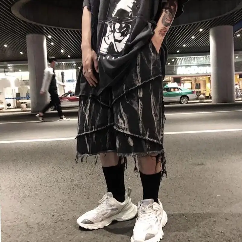 American raw edge denim men shorts summer oversize casual loose knee-high dark cropped pants streetwear men 2024 w756