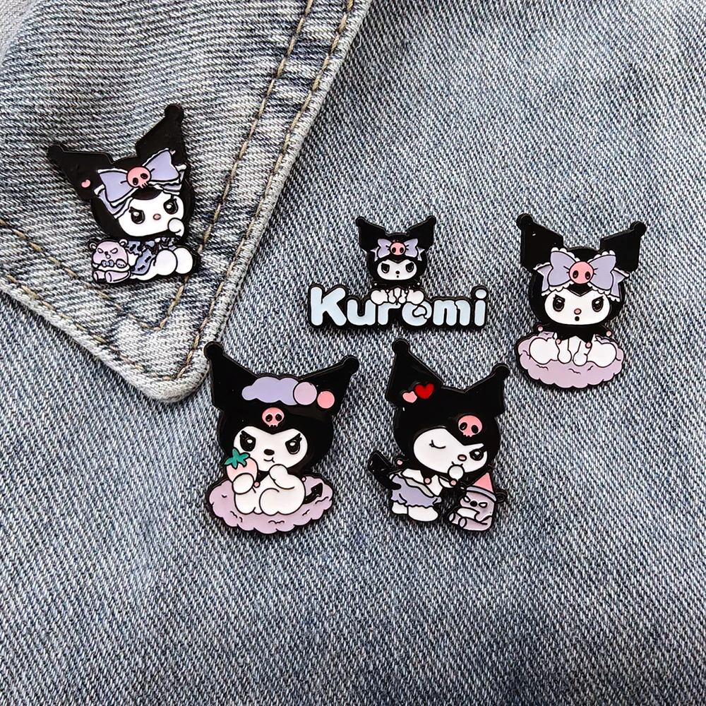 Sanrio dos desenhos animados broche engraçado kawaii kuromi esmalte pino  mochila roupas jóias emblemas de metal acessórios presentes para amigos /  Figuras de ação e brinquedos 1, image size:1000x1000