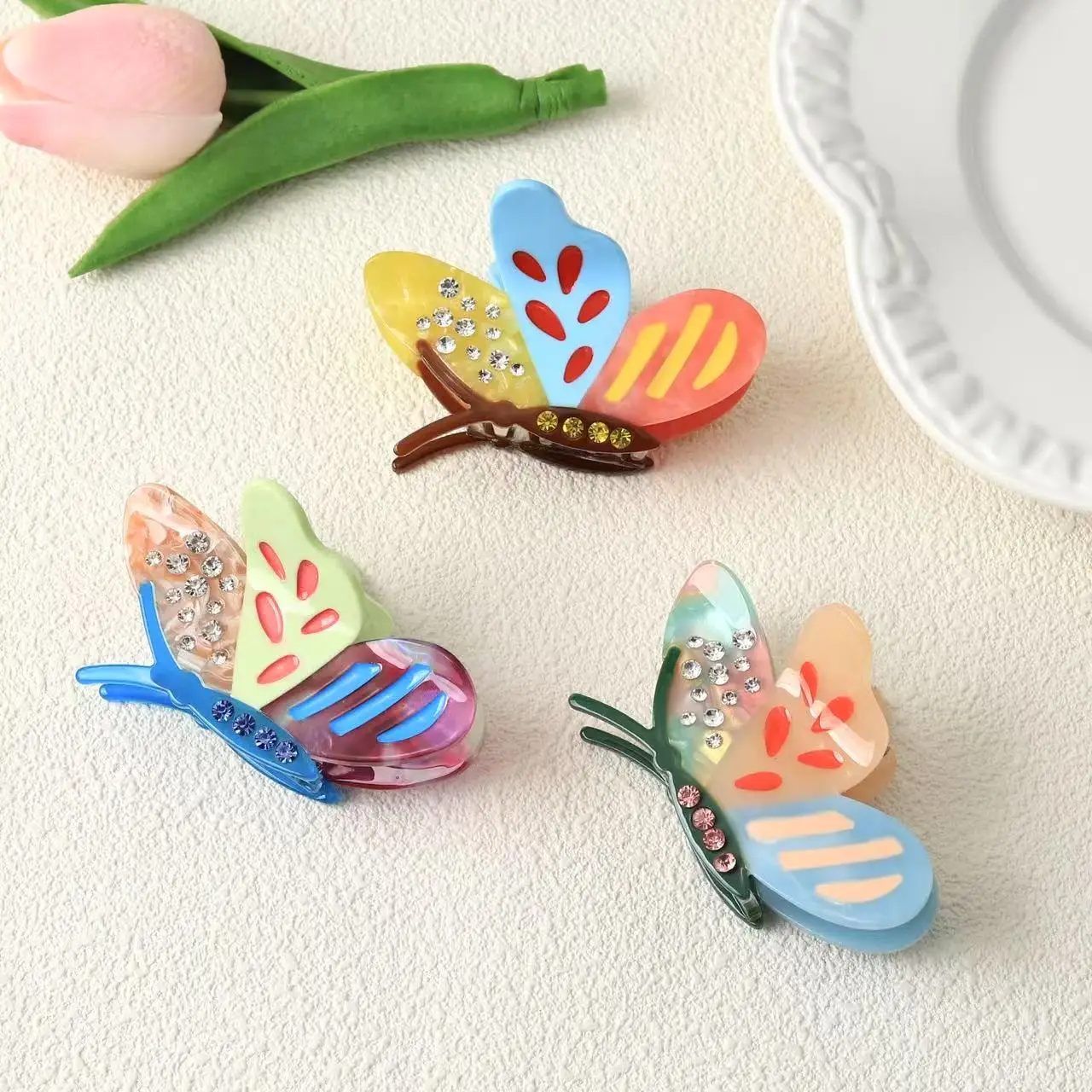 

Colorful Butterfly Acetate Hair Claw Clip Sweet Clear Hair Clip for Women Ponytail Bun
