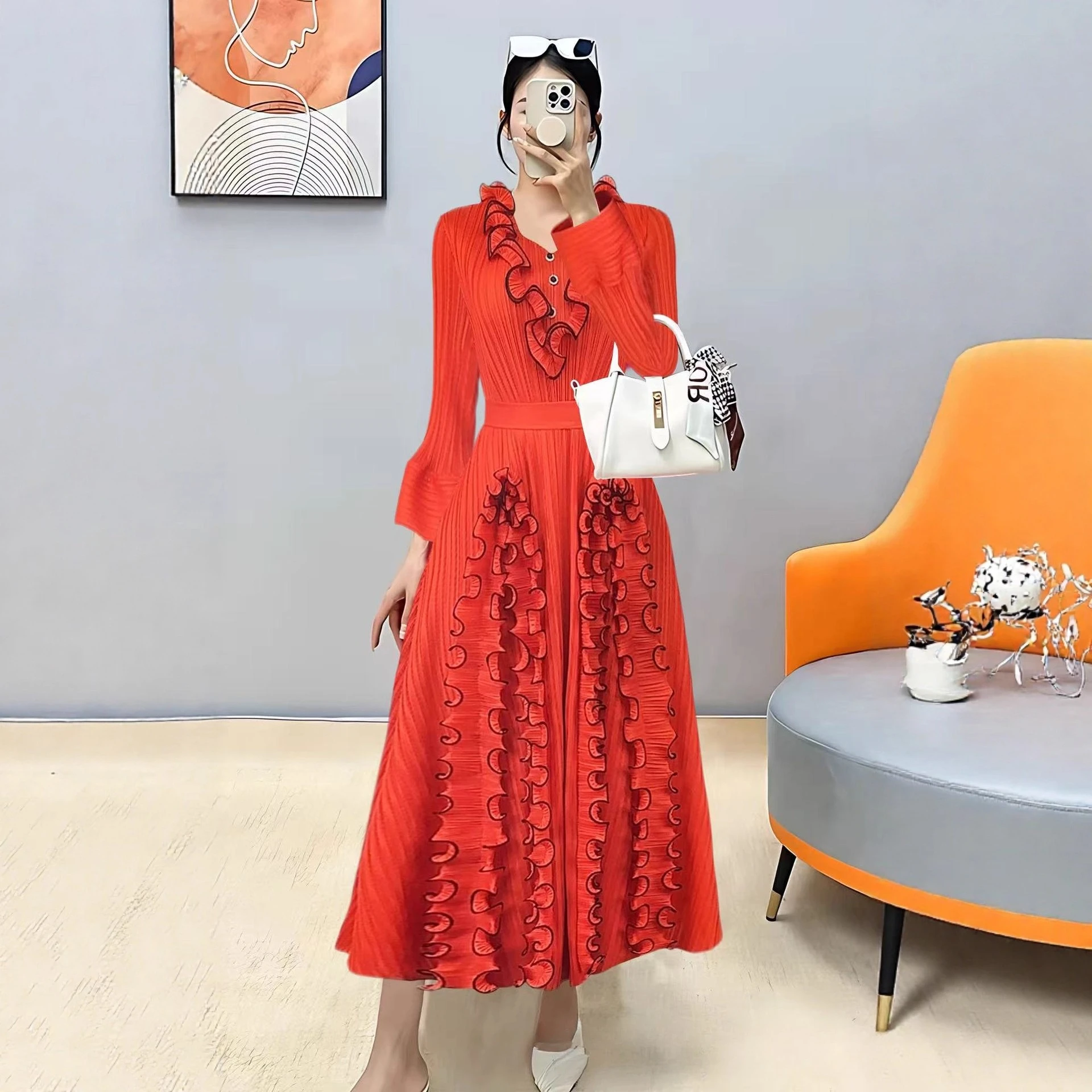 Miyake Dress 2025 New Solid Color Small Lotus Leaf Dense Edge Belt Round Neck Long Sleeve Elegant Pleated Dress