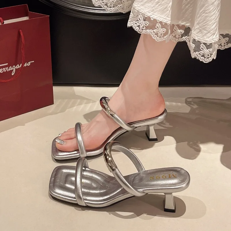 

Женская обувь, новые летние босоножки на каблуке, модные цветные туфли на высоком каблуке, пикантные уличные повседневные вечерние платья с квадратным носком, женские тапочки