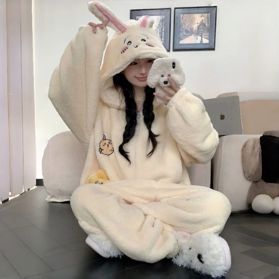 

Anime usag Winter Women's Coral Velvet Thickened Warm jumpsuit Sleepwear Chiikawa Cartoon Cute Hoodie Sleepwear Home Clothes Set