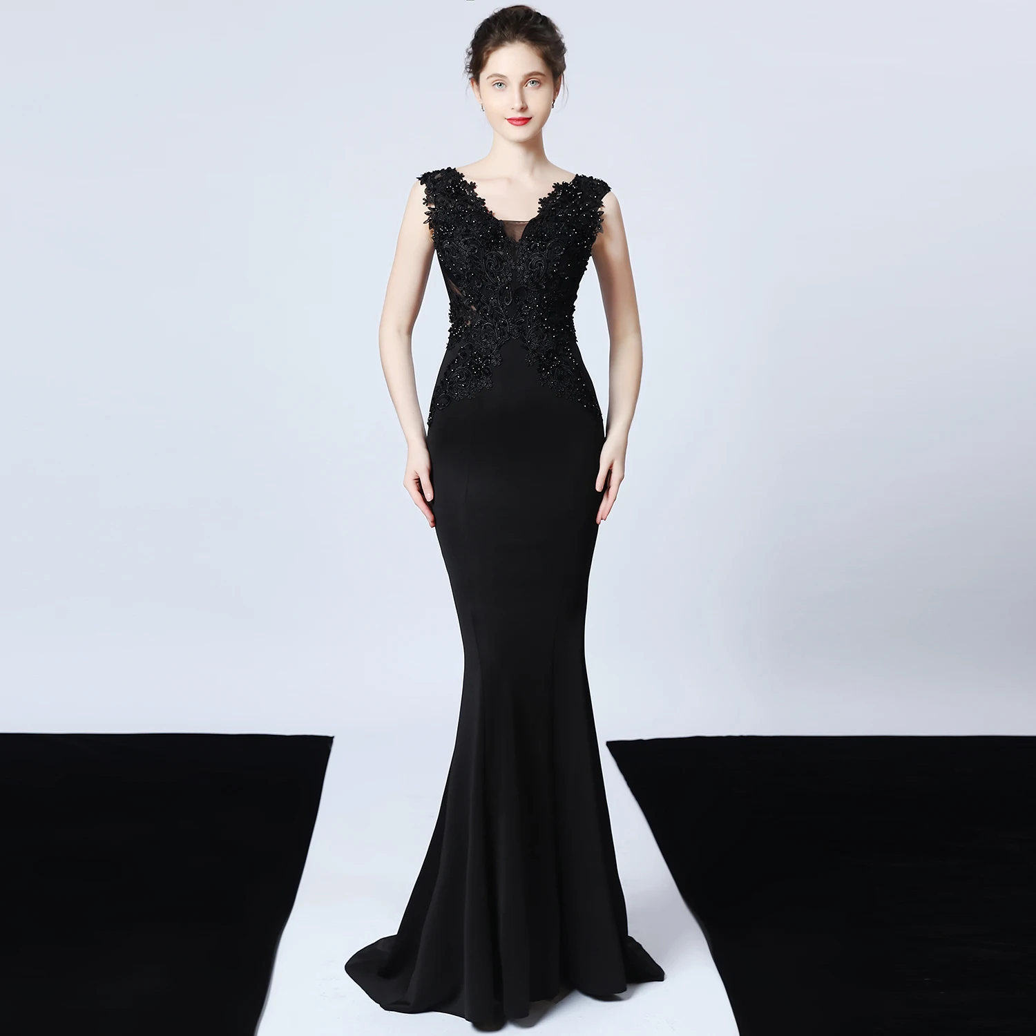 Customized Women Formal Gowns Long V Neck Sleeveless Lace Appliques Satin Mermaid Evening Party Special Occassion Dress