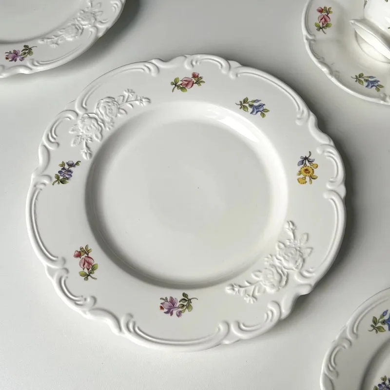 

Vintage relief flower ceramic dinner plate creative embossed coffee cup cake plate bowl wedding tableware set
