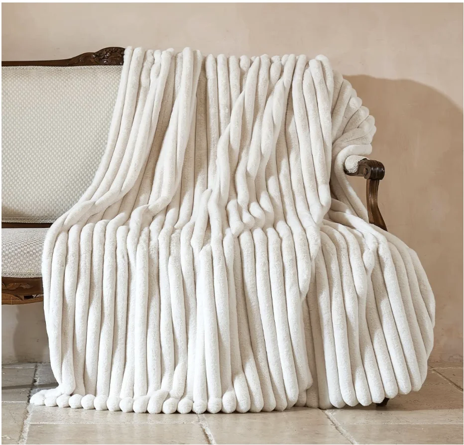 

Fluffy Plush Gift Blankets for Family Sofa Chair Bed Living Room,Ivory,50 x 60 inch