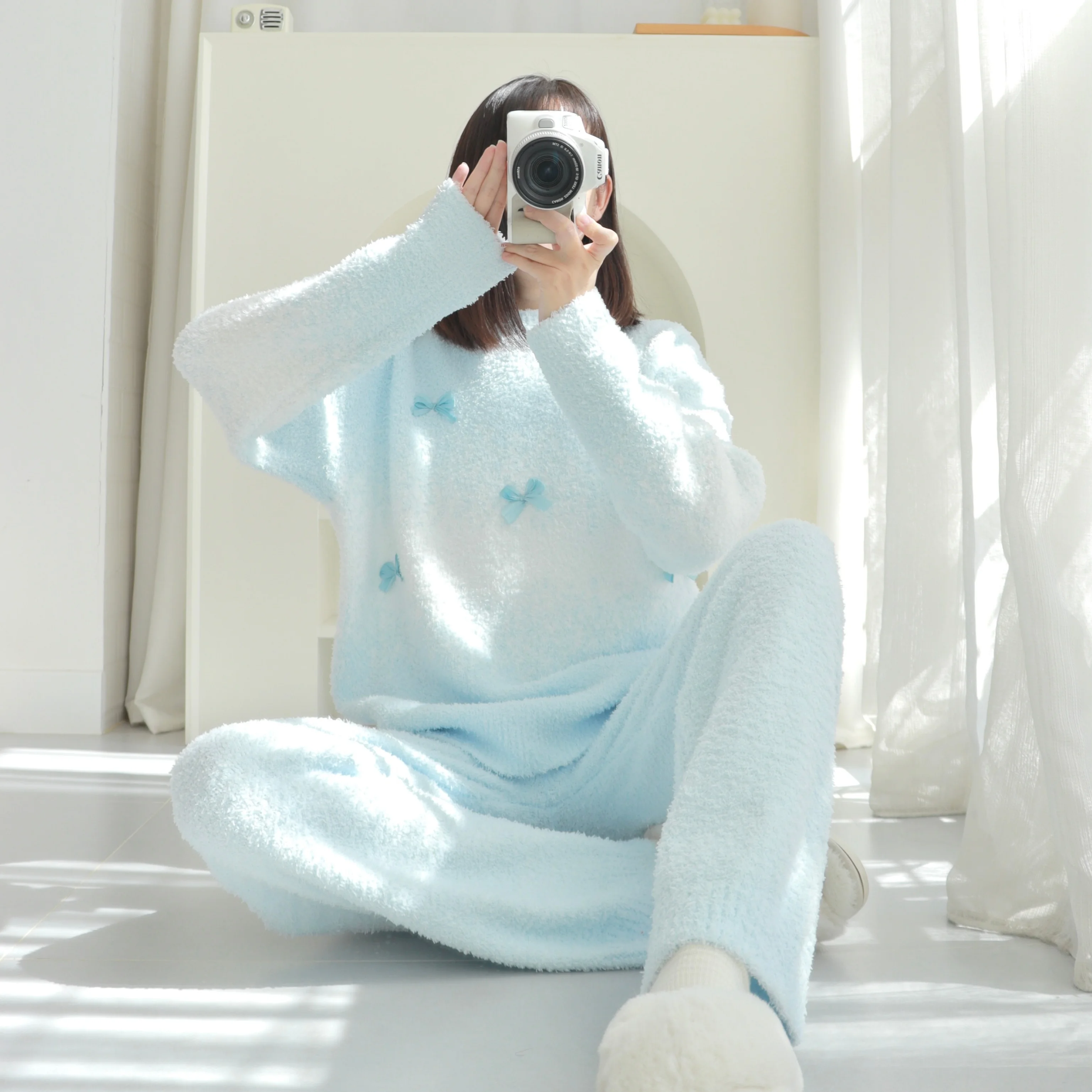 Autumn/Winter New Arrival Women's Home Wear, Fashionable Simple Round Neck Thickened Thermal Pajama Set