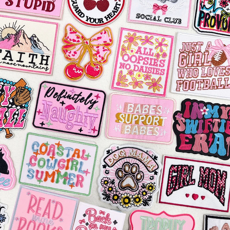 Нашивка-с-розовой-надписью-«Собака-мама»-вышитые-нашивки-с-героями-мультфильмов-железные-нашивки-для-одежды-шитье-«сделай-сам»-ковбойская-нашивка-в-стиле-вестерн-плавкая