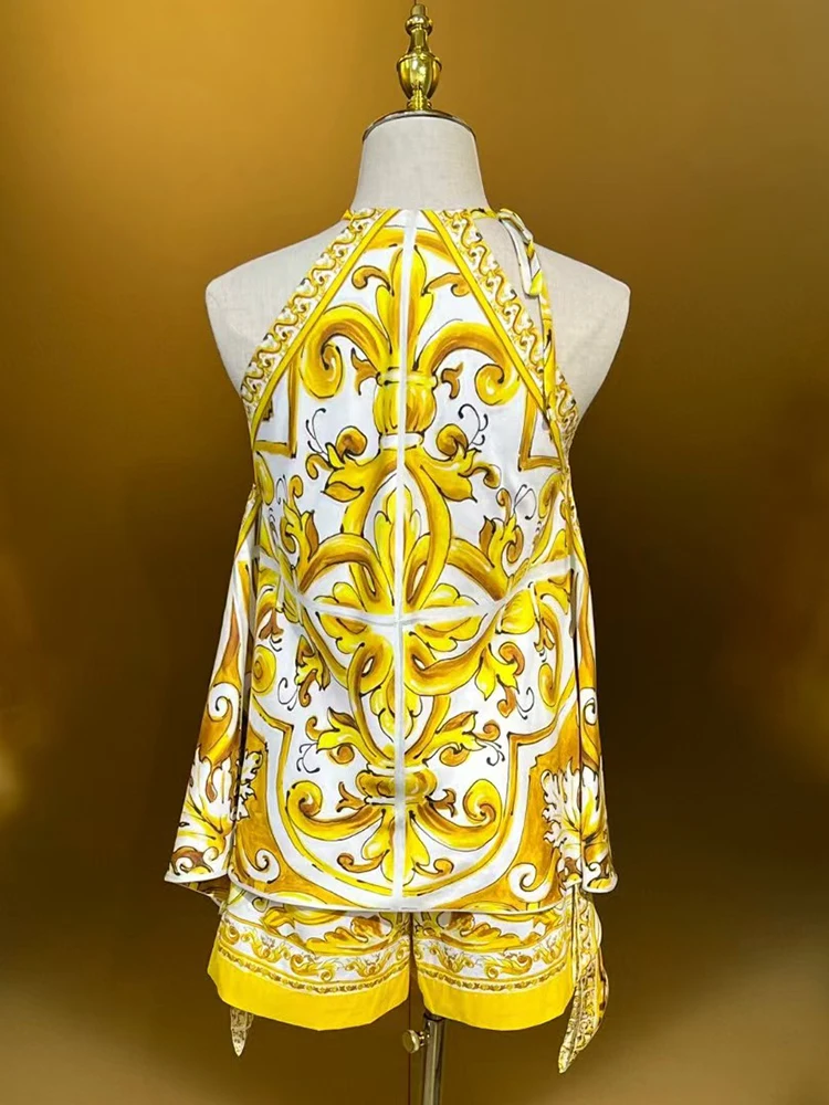 2025 spring women's new retro yellow porcelain silk twill sexy sleeveless halter halter fashion all match chest small shirt