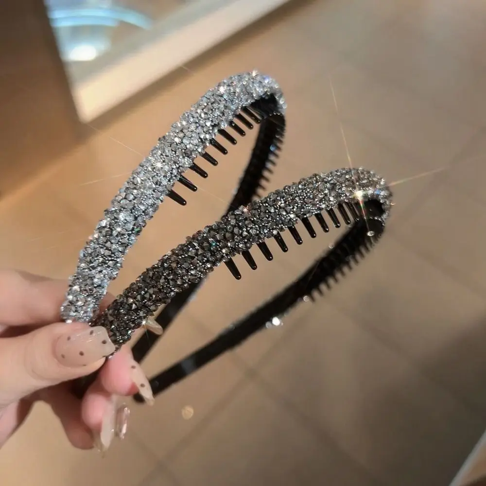 Con fascia per capelli con strass dentata Vintage Face Wash Make Up Hairband plastica stile coreano Diamond Hair Hoop antiscivolo