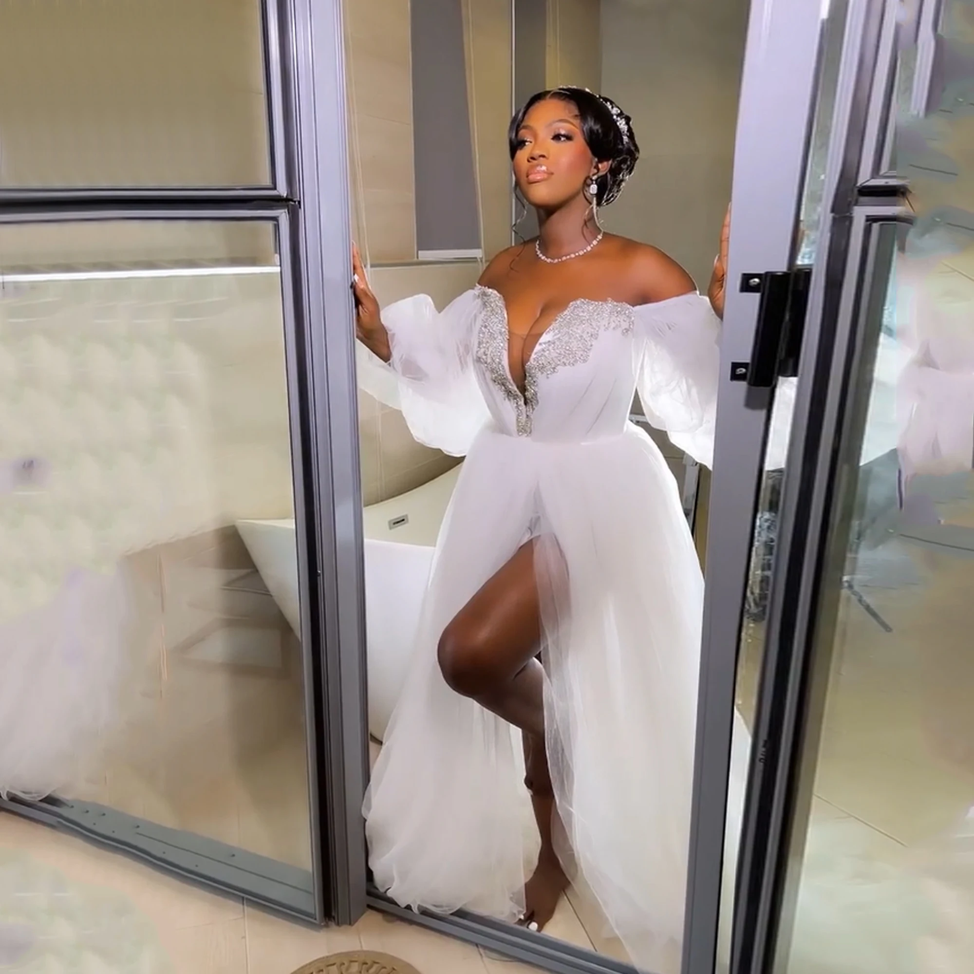 2026 White Wedding Dresses for Nigeria Bride to be Off Shoulder Side Split Tulle Crystal Bridal Shower Robe Dress Customized