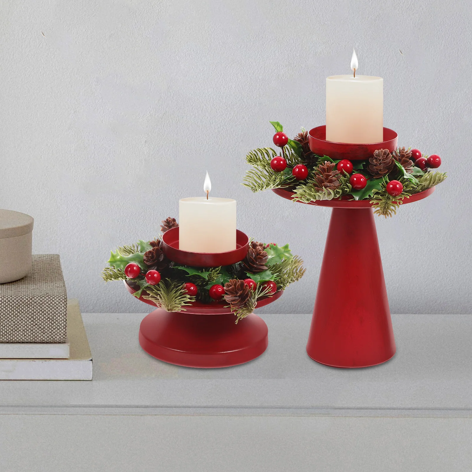 قطعتان من حامل فريد من نوعه مع شكل إكليل على الطراز العتيق مثالي لحفلات عيد الميلاد وحامل شمع لتزيين سطح المكتب