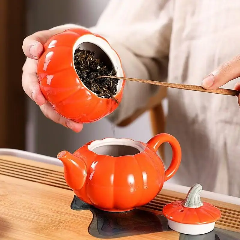 

Household Creative Pumpkin Ceramic Tea Jar Moisture Storage Can Personalized Small Sealed Snack Can Simulated Vegetable Jar
