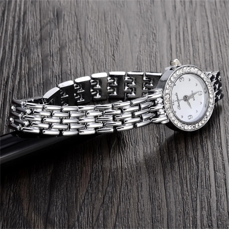 Women Rhinestone Quartz Watch Fashion New Design Female Girl Ladies Luxury Stainless Steel Black and White Wristwatches Relojes