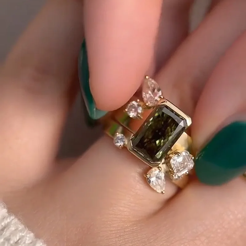 

Fashion retro olive green gemstone square rings for women layered style Laziness high-end ring adjustable banquet jewelry gift