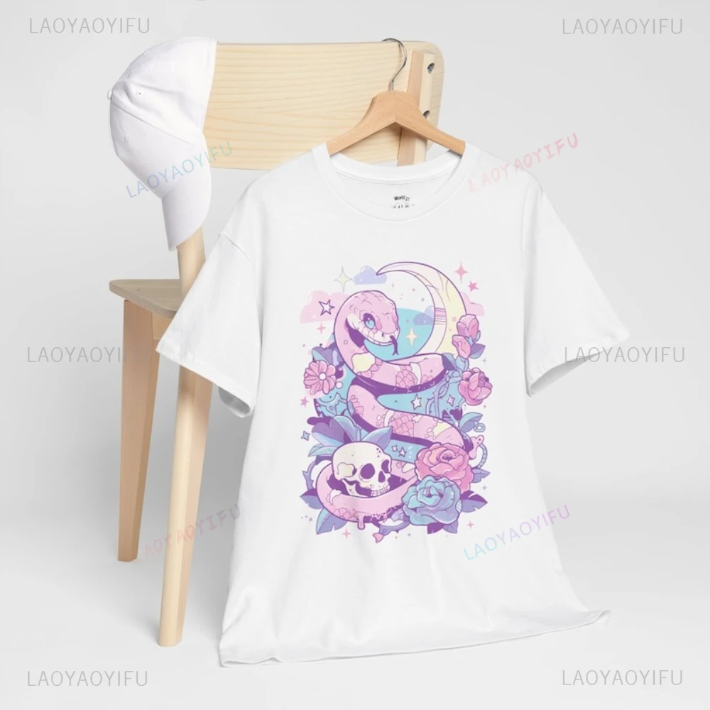 Pastelowy Gotyk Wąż z Czaszką Kobieta Mężczyzna Koszulka Halloween Kawaii Yami Harajuku Straszne Wiedźmińskie Graficzne Koszulki Vintage Harajuku