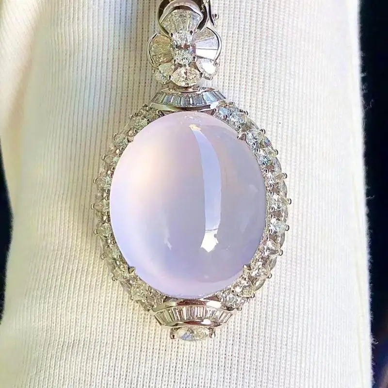 Myanmar white , high ice quality pinkish-purple pigeon egg jadeite pendant, set in 1k gold