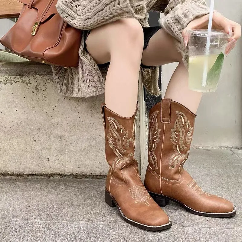 Luxury Brand Women Boots Embroidered Western Boots Leather Mid Calf Cowboy Boots Winter Chunky Heel Boots  Female  Autumn  Shoes