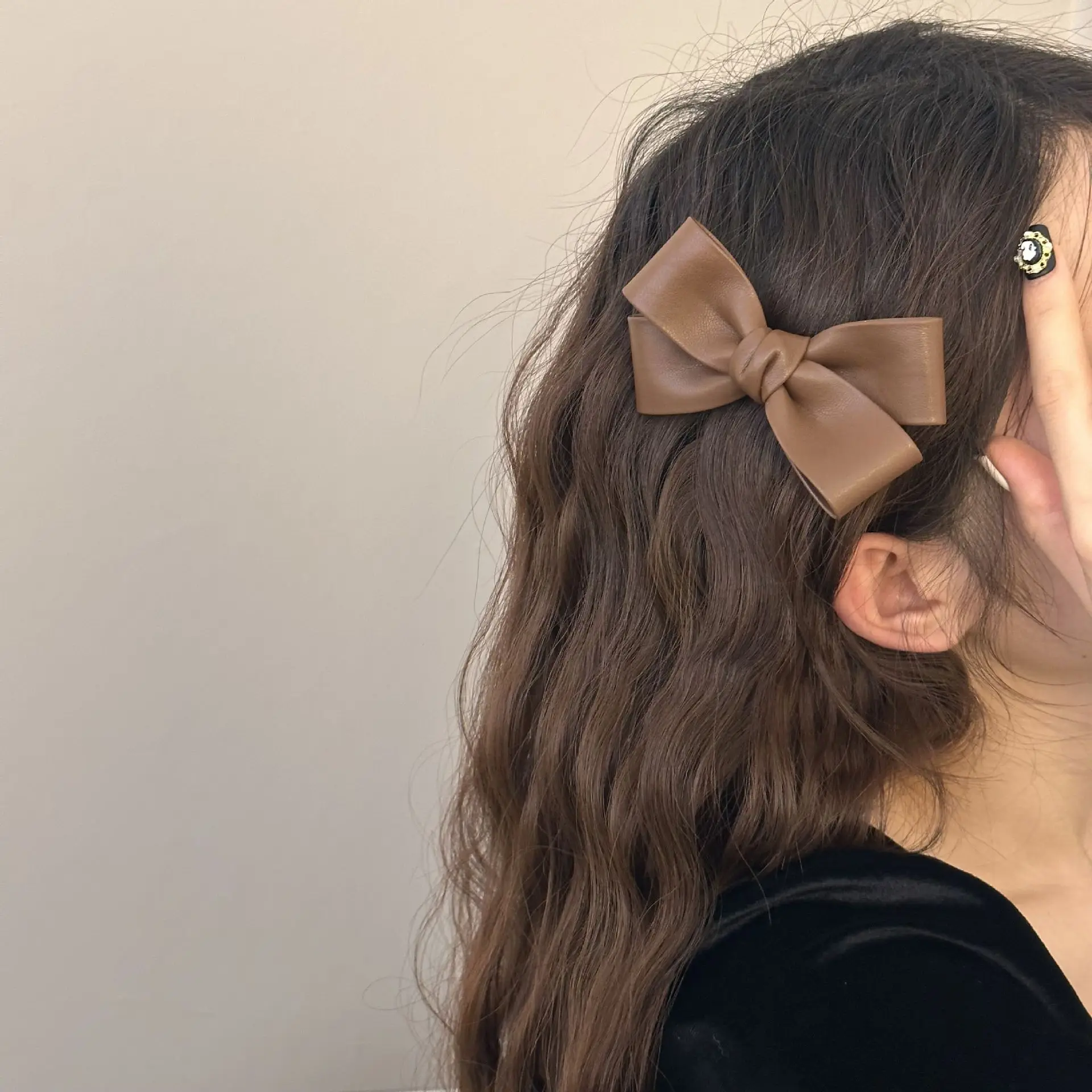 Frauen Große Größe PU Leder Bowknot Haar Barrettes Solide Handmade Doppel Bögen Haar Clips Qualität Elegante Französisch Clips 9 Farben