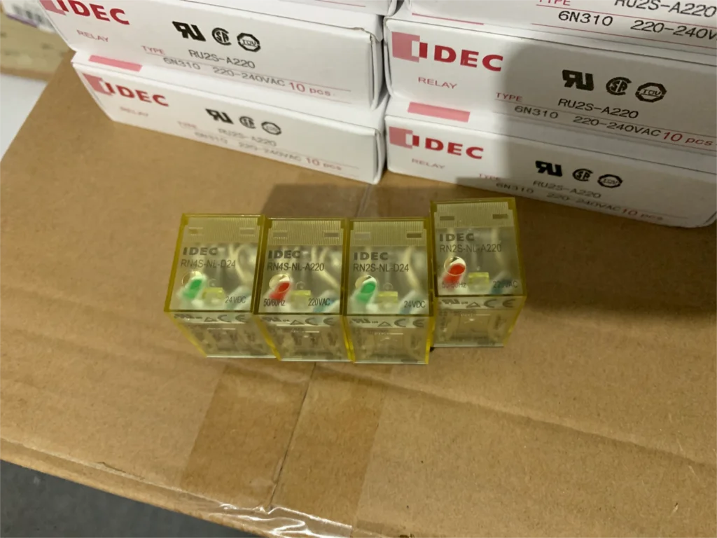

[ SA ]New original IDEC Izumi relay replace RM2SU RM4SU RN4S RN2S DC24V AC230V --10PCS/LOT