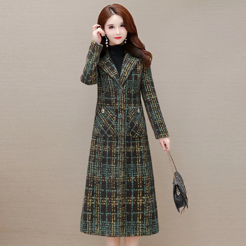 

2023 Winter New Women Cotton Padded Thickened Warm Plaid Wool Coat Female Fashion Slim Fit Faux Fur Collar Long Woolen Outwear