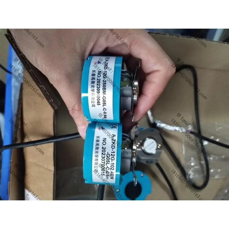 

Высококачественный оригинальный кодировщик A-ZKD-12G-250BM-G05L-C-0-102.4BM-D-0.4 м