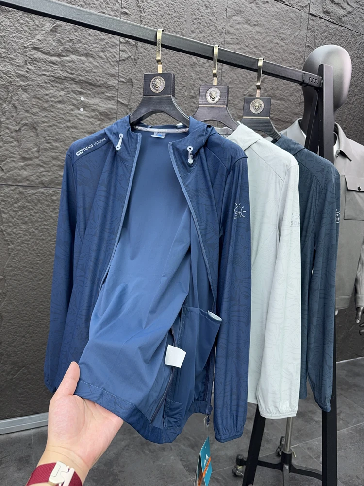 

Svip Мужская легкая дышащая уличная солнцезащитная одежда UPF50 Прохладная шляпа с принтом сзади Весна Лето Faion