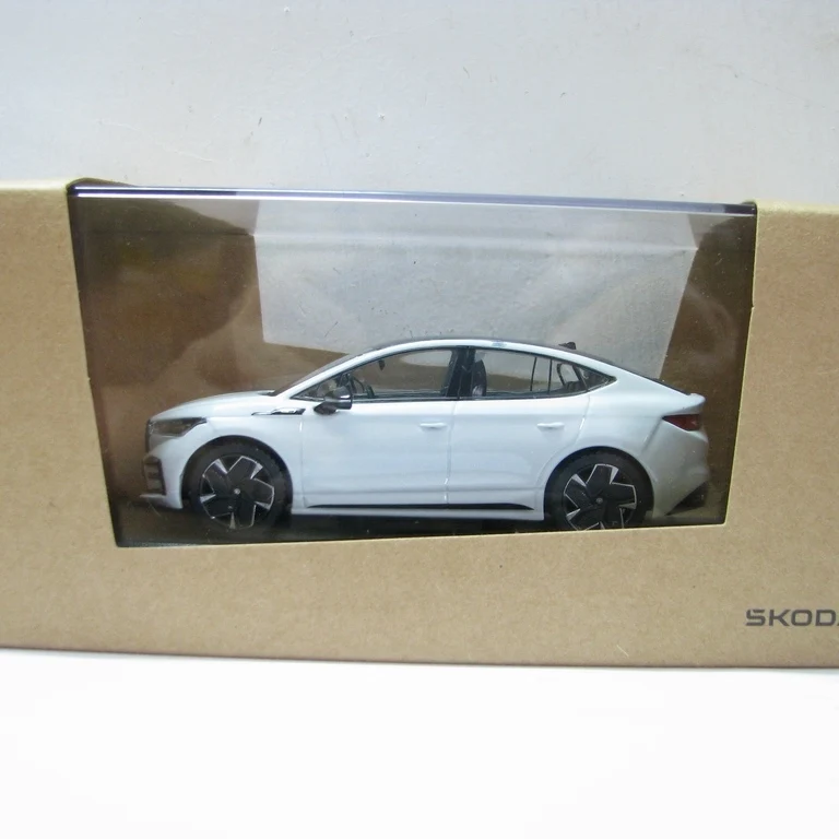 

Diecast 1:43 IScale Scale Skoda Enyaq Coupe RS Yellow Alloy Car Model Collectible Toy Gift Souvenir Display Ornament