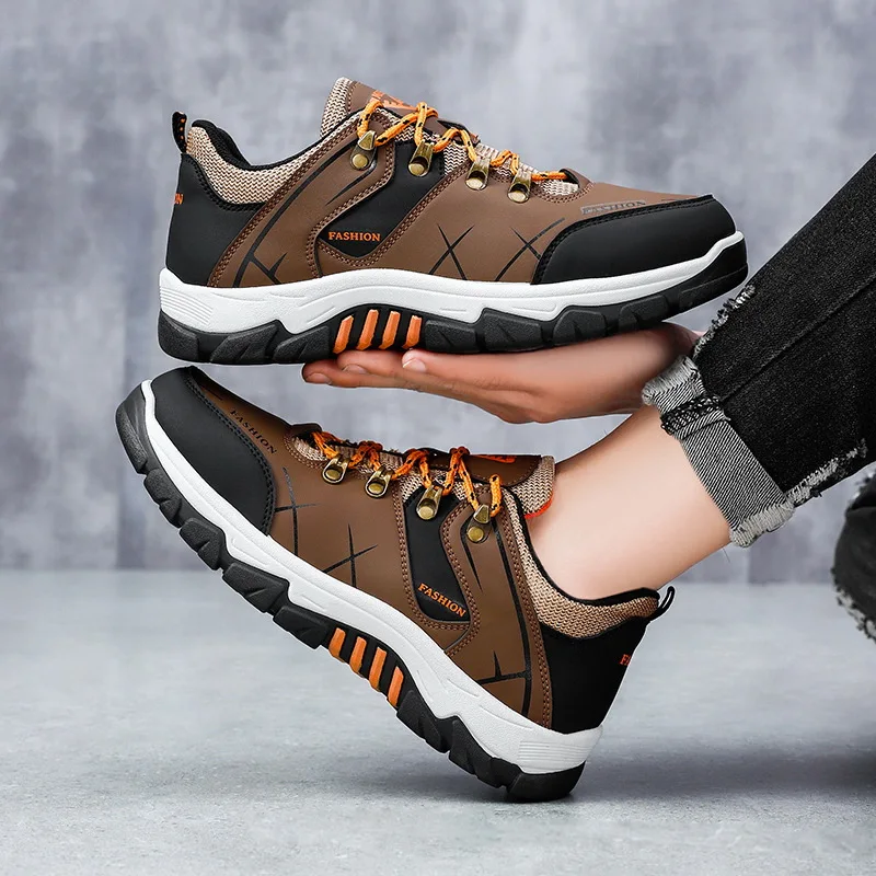 

2025 Summer new men's versatile work shoes, black anti-slip hiking shoes, retro youth work shoes