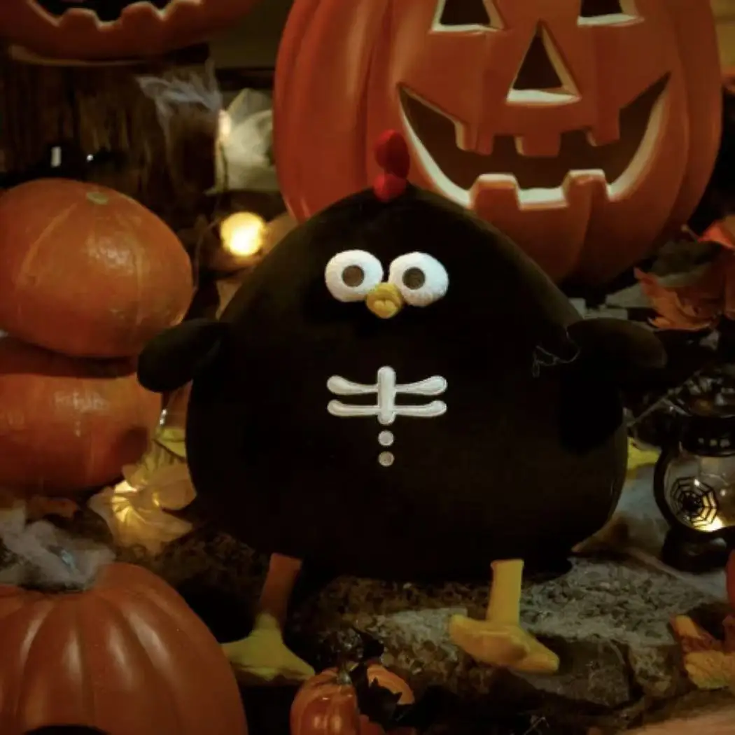 Die neuesten lustigen Halloween-Kürbiskuhn-Plüschtiere, Figuren, Cartoon-Anime-Geschenke für süße Freunde, interessante Puppen