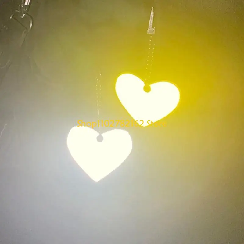 547B Child Safety Reflectors Keyrings Stylish Reflective Heart Gear Backpacks Strollers Jackets Safe Reflector Keychain - zdjęcie 1