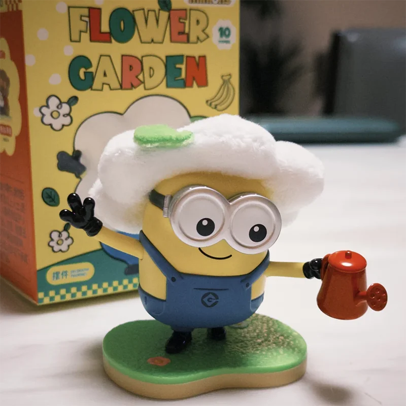 MINISO Minions Flower Park Series Blind Box Surprise Gift Cute Action Figure Toys Tabletop Decoration for Birthday Surprise Gift