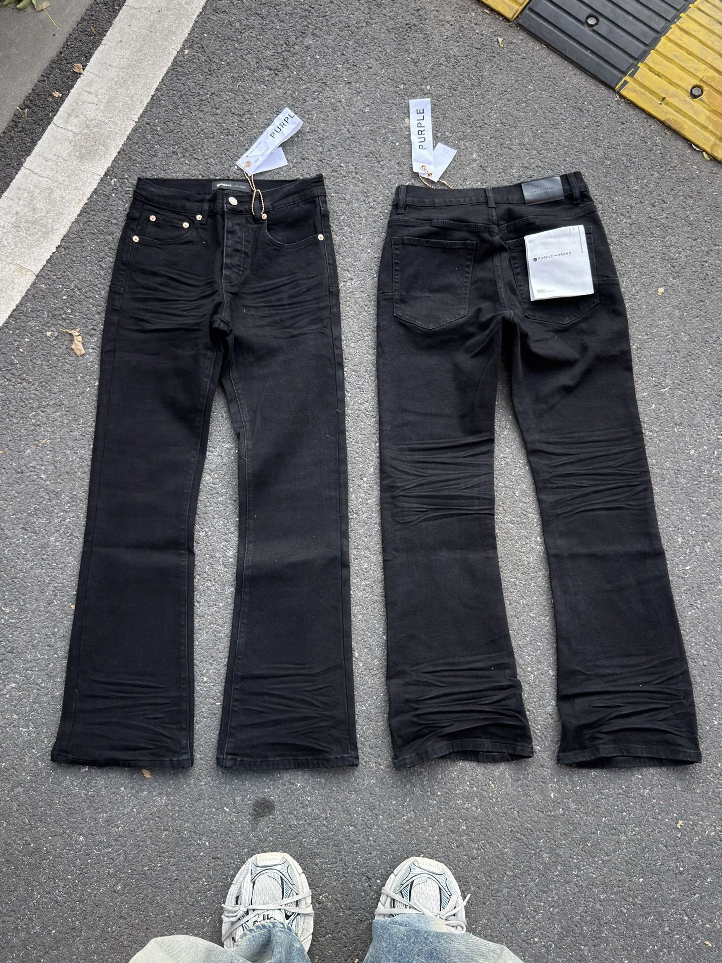 

Purple Brand Men's Slim Fit Micro Flared Denim Jeans Washed Cotton Polyester Blend mid Waist Vintage Style