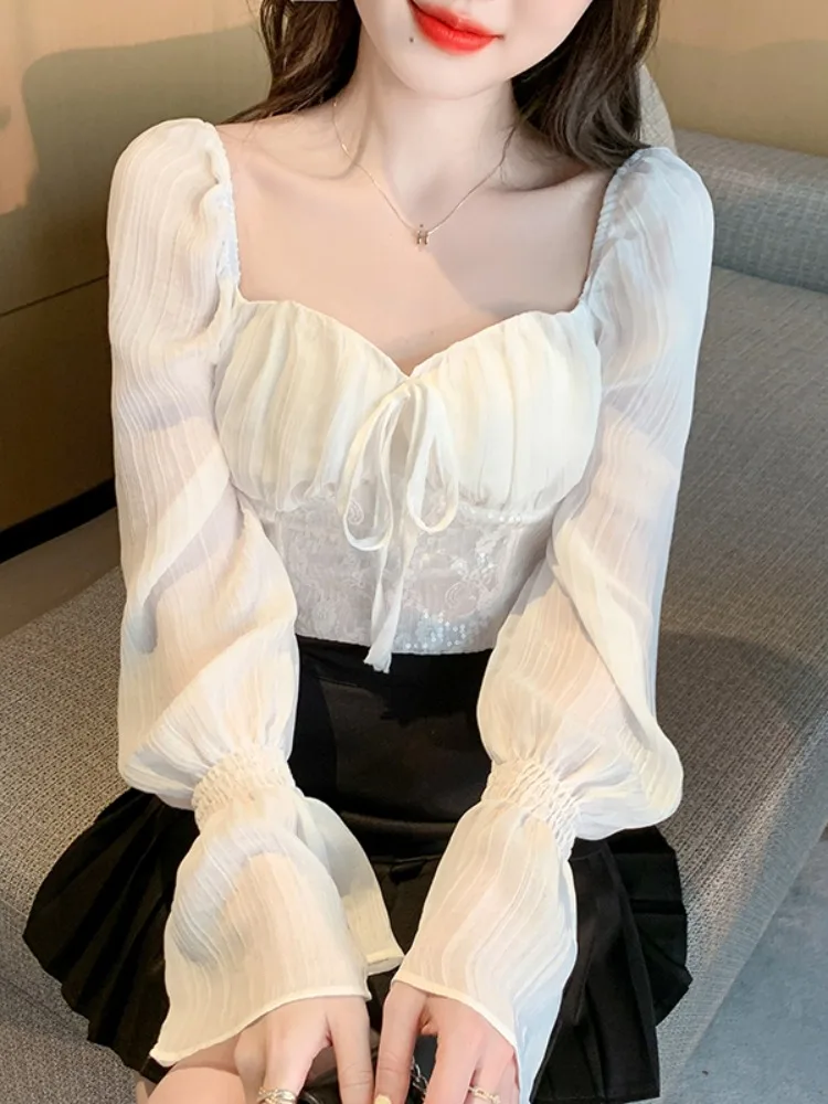 

Ретро-рубашка с квадратным воротником и кружевными вставками, с короткими рукавами-колокол, женская, весенне-летняя, модная, приталенная, уникальная