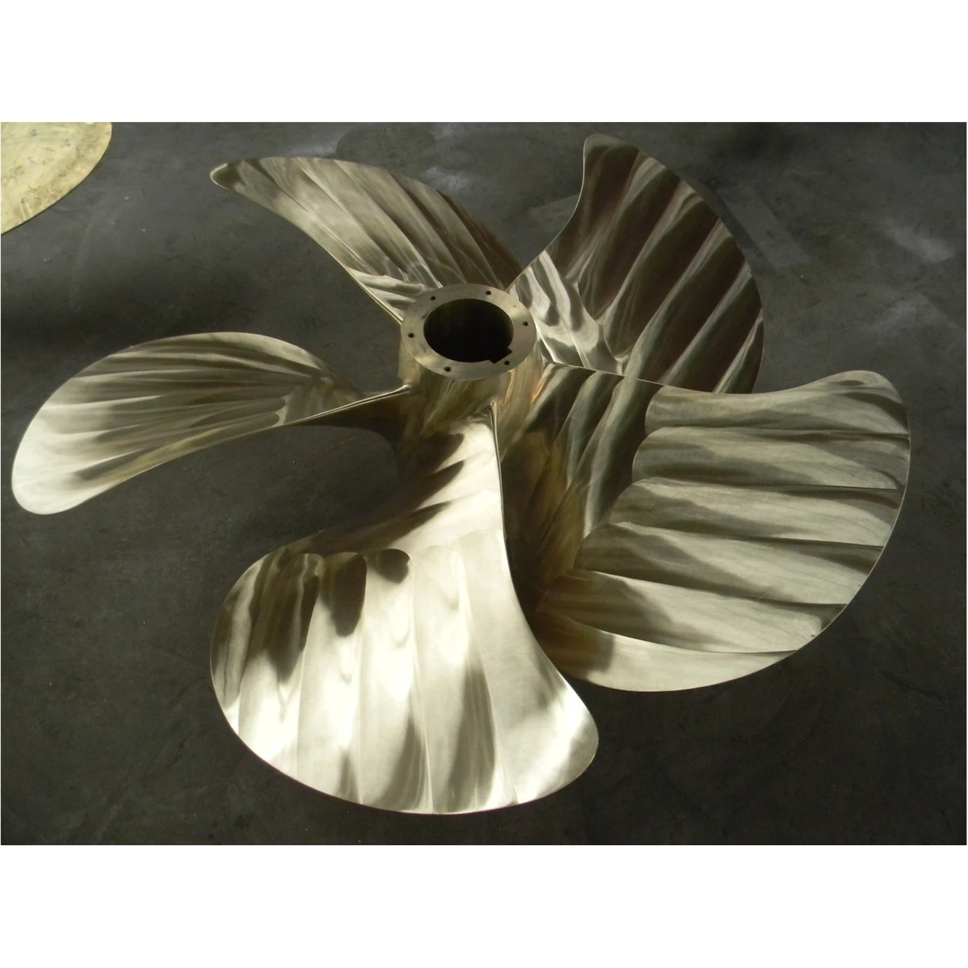China 4 Blade Type Marine Ship/boat Bronze Propeller
