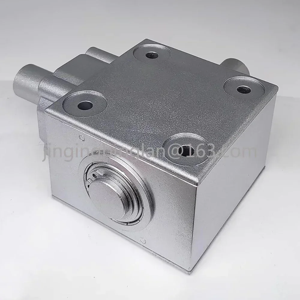 

In stock T-Type 20MM Diameter Output Shaft 2.5 Module 16 Tooth 90 Degree Commutator Small Right Angle Steering Gear Box Reversin